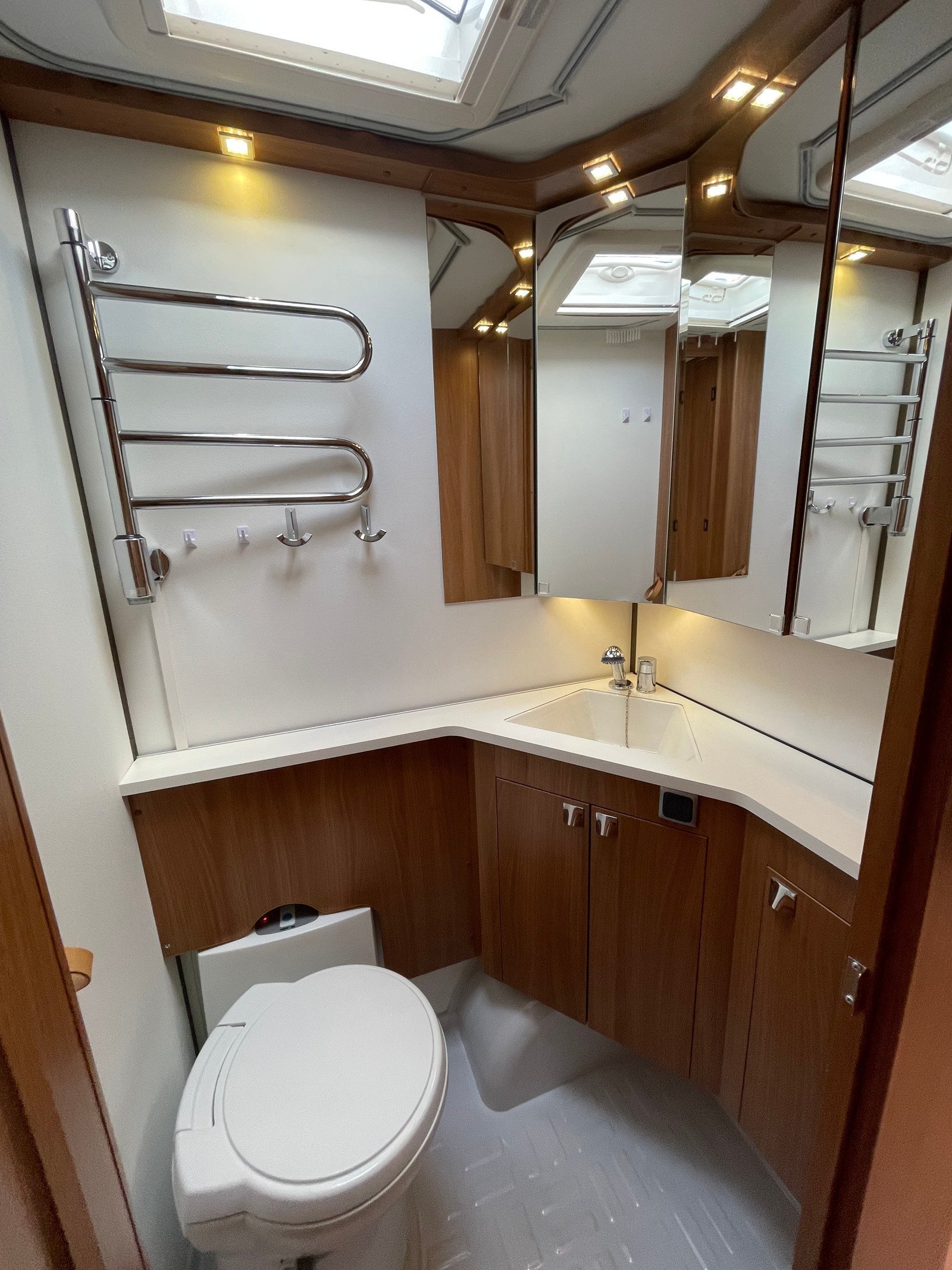Caravane KABE 600 Onyx – Image 18