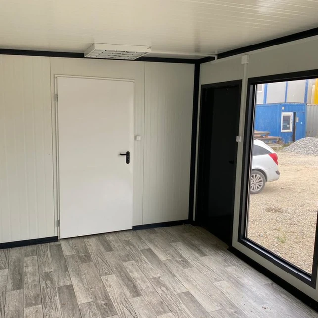 BUNGALOW AVEC SANITAIRES COMMERCIAUX, IMMEUBLE DE BUREAUX ET D'HABITATION 3×7 – Image 3